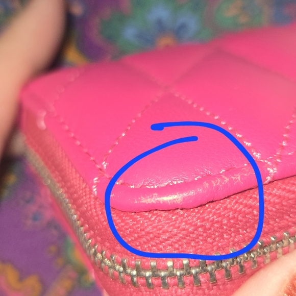 Coach Essential Small Zip Around Card Case With Pillow Quilting - Picture 13 of 13